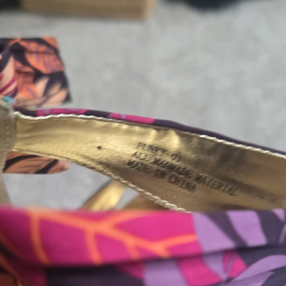 ROUGE HELUIM ● SIZE 8 ● VIBRANT WEDGE ART TO WEAR FASHION PIECE - Picture 3 of 6